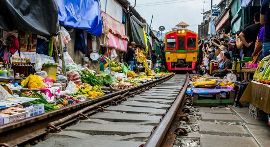 Mae Chaem Railway Market